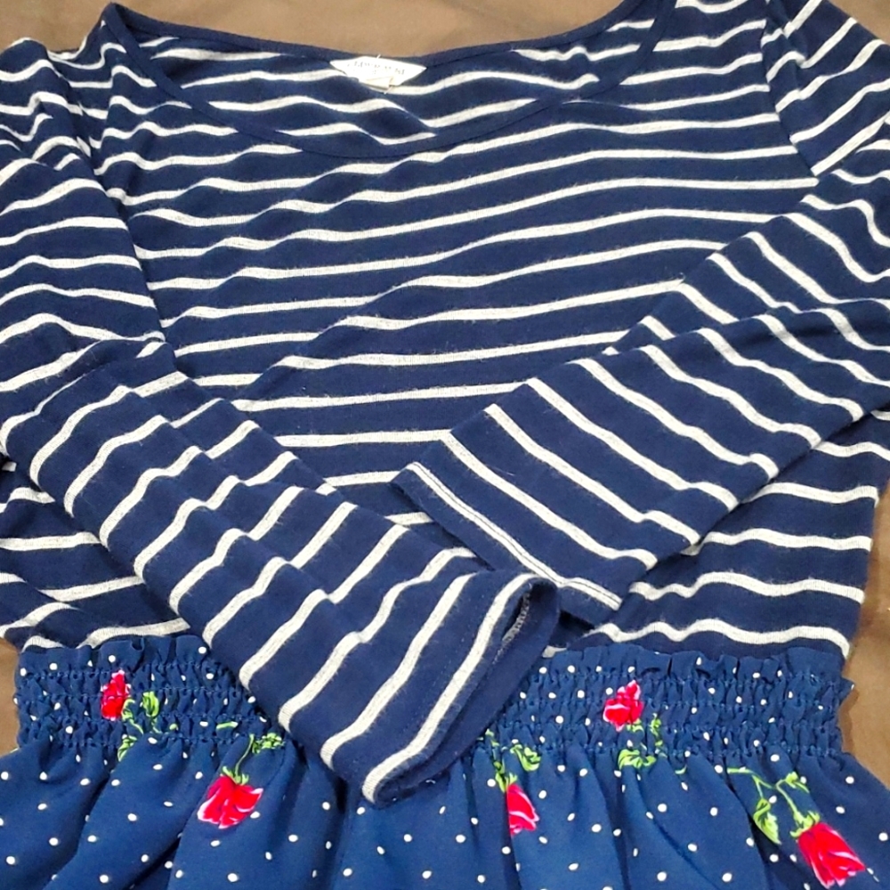Dress - Picture 8 of 8